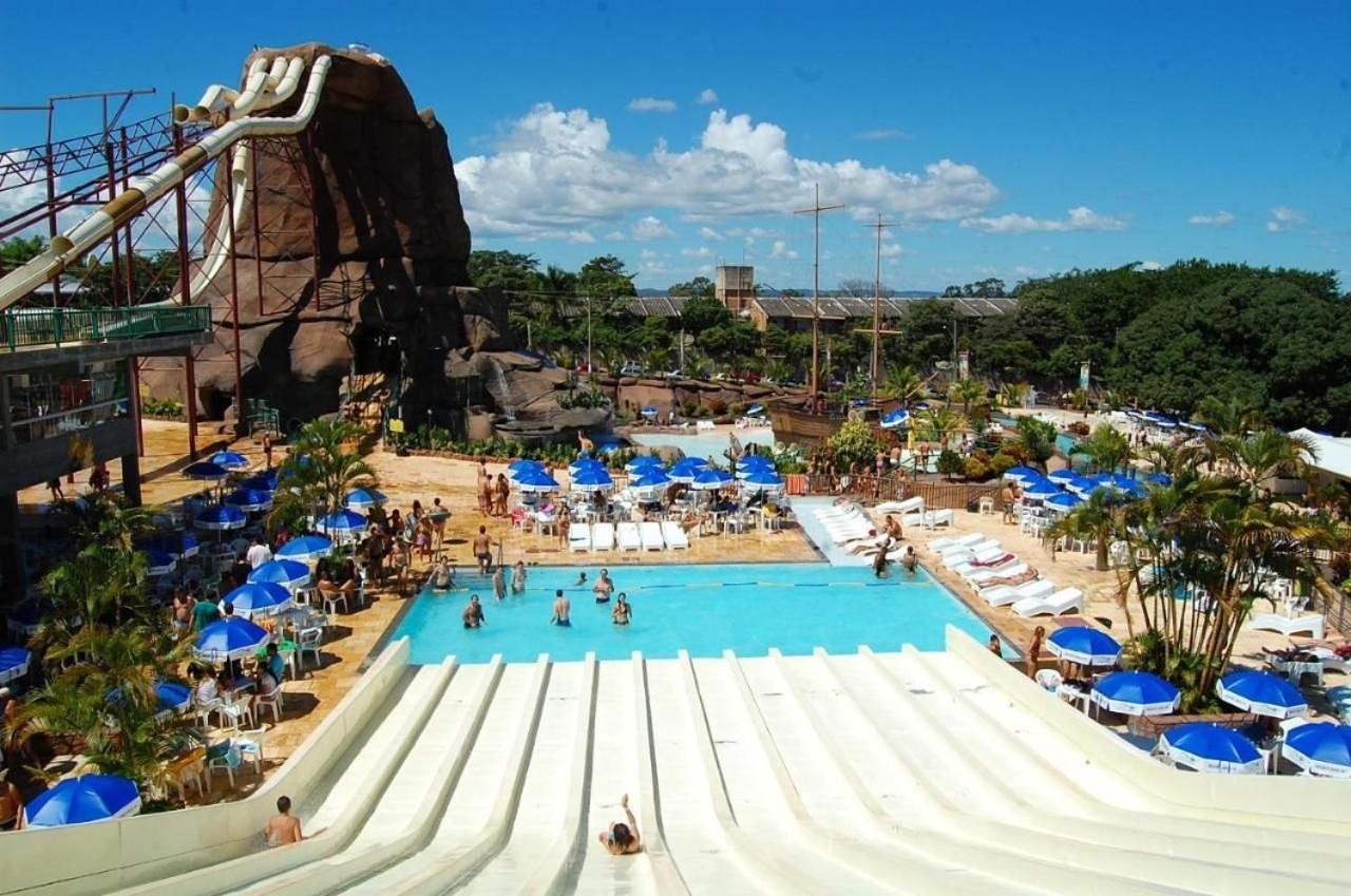 Piazza Diroma Com Acesso Ao Acqua Park Em Caldas Novas Exterior foto